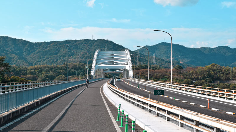 Omishima Brücke zwischen Honshu und Shikoku